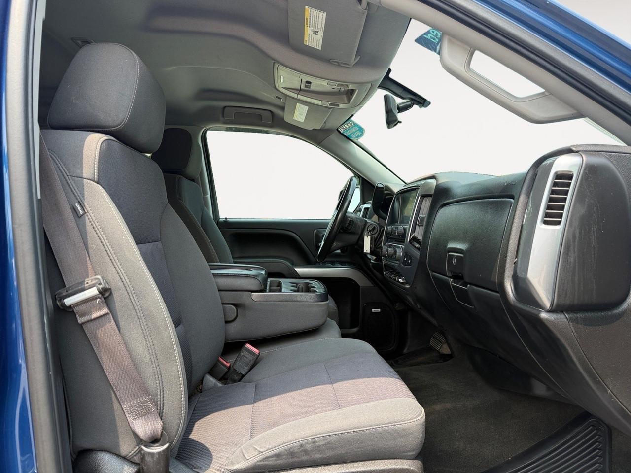 2016 Chevrolet Silverado 1500 LT, HEATED SEATS, BLUETOOTH, BACKUP CAMERA, BED LINER, TOW PACKAGE, POWER/HEATED MIRRORS, REMOTE KEYLESS ENTRY, POWER SLIDING REAR WINDOW, UNIVERSAL GARAGE DOOR OPENER, LOW MILES, CLEAN CARFAX! Norfolk VA
