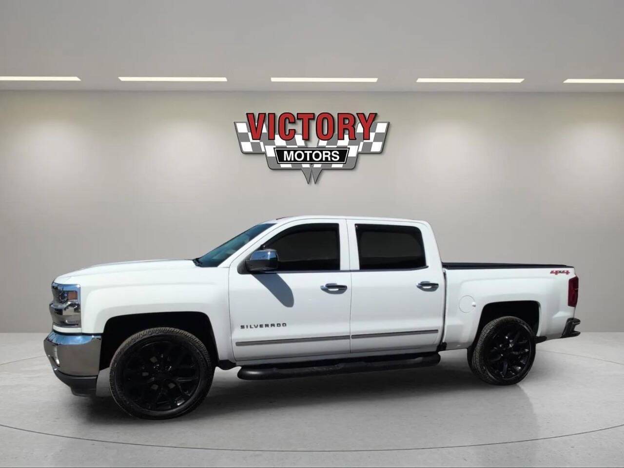 2016 Chevrolet Silverado 1500 LTZ 4x4 4dr Crew Cab 5.8 ft. SB Chesterfield MI