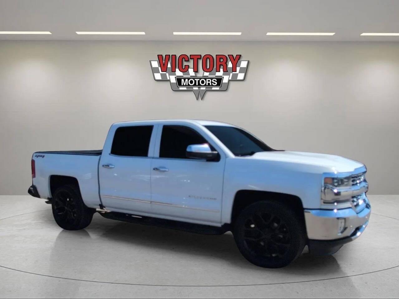 2016 Chevrolet Silverado 1500 LTZ 4x4 4dr Crew Cab 5.8 ft. SB Chesterfield MI