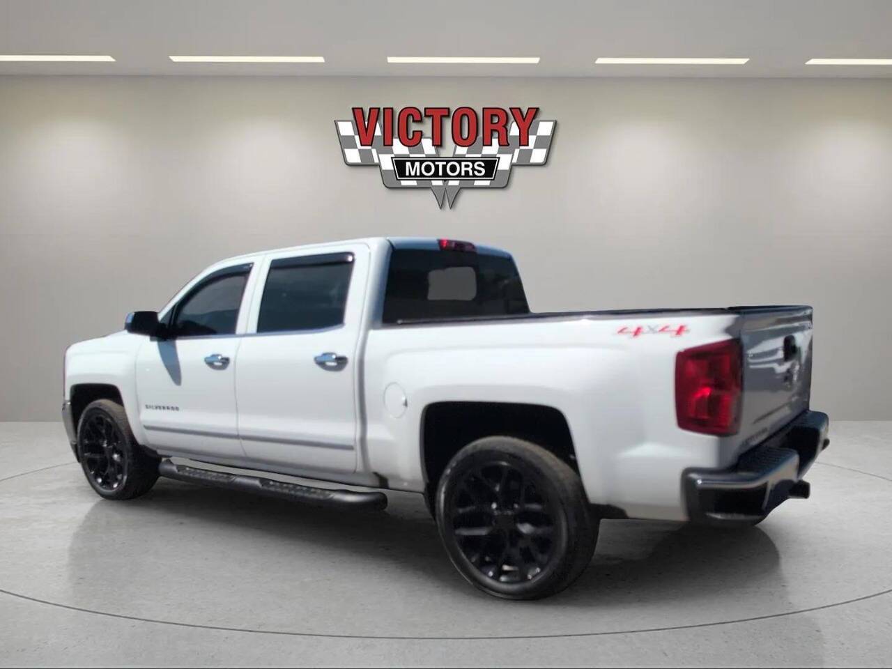 2016 Chevrolet Silverado 1500 LTZ 4x4 4dr Crew Cab 5.8 ft. SB Chesterfield MI