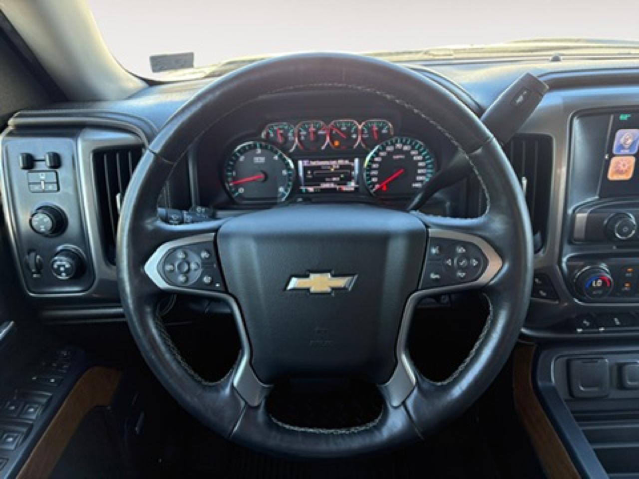 2016 Chevrolet Silverado 1500 LTZ, BED LINER, RUNNING BOARDS, TOW PACKAGE, BACKUP CAMERA WITH PARKING SENSORS, REMOTE START, NAVIGATION, HEATED & COOLING SEATS, LOW MILEAGE, CLEAN CARFAX, CHECK OUT THIS TRUCK TODAY! Virginia Beach VA