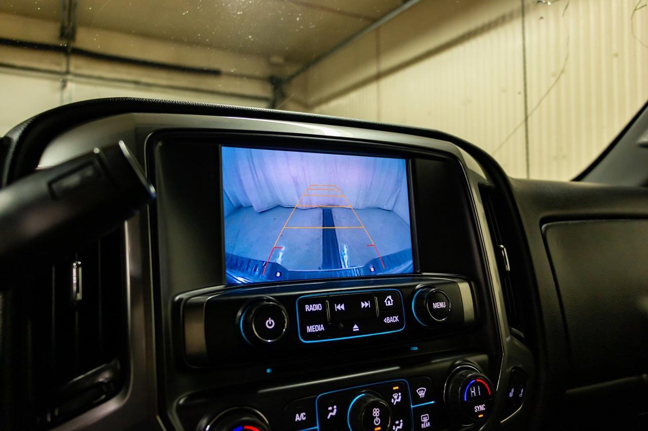 2016 Chevrolet Silverado 2500HD 4x4 Crew Cab LT Diesel Leather BCam Red Deer AB