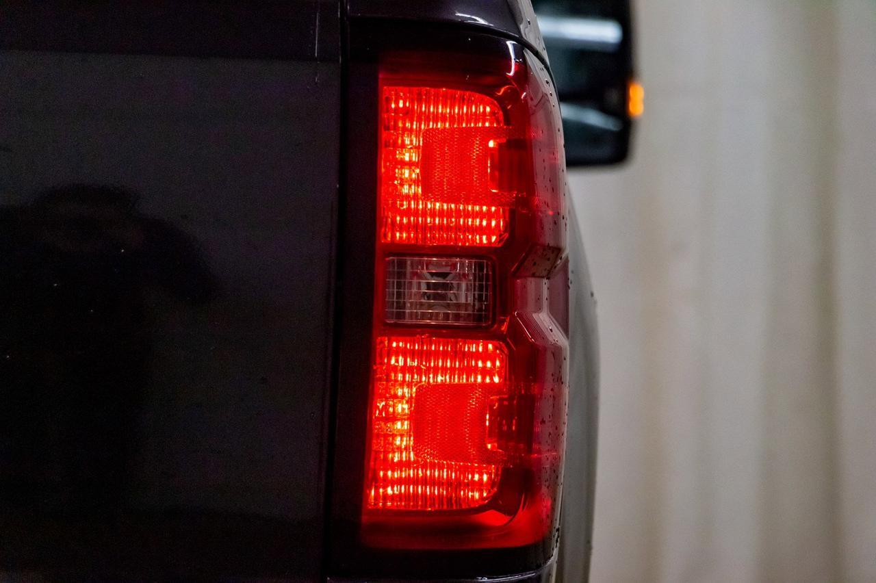 2016 Chevrolet Silverado 2500HD 4x4 Crew Cab LT Diesel Leather BCam Red Deer AB