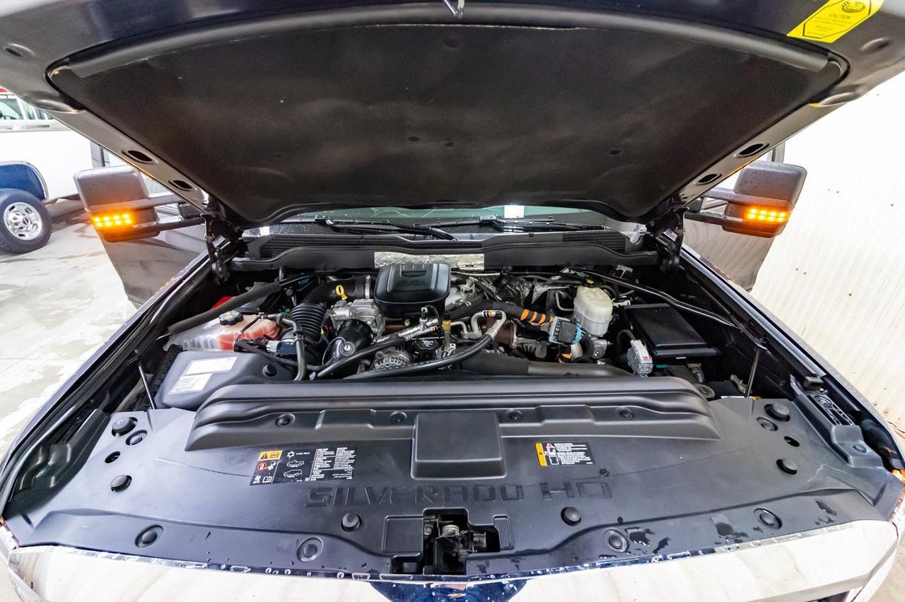 2016 Chevrolet Silverado 2500HD 4x4 Crew Cab LT Diesel Leather BCam Red Deer AB