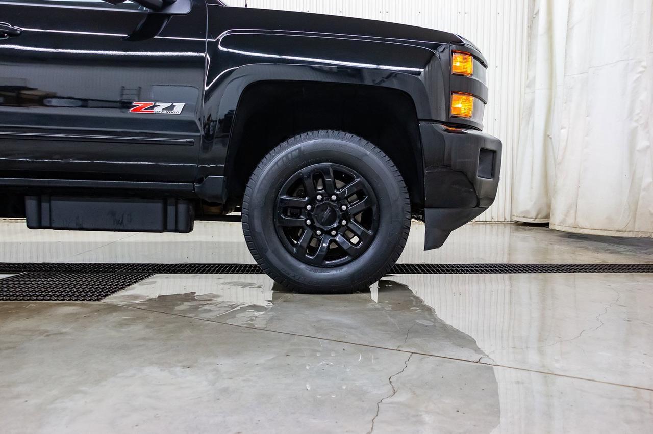 2016 Chevrolet Silverado 2500HD 4x4 Crew Cab LT Z71 Diesel Leather BCam Red Deer AB