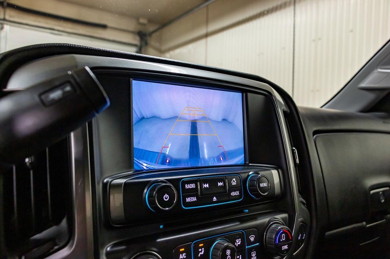 2016 Chevrolet Silverado 2500HD 4x4 Crew Cab LT Z71 Diesel Leather BCam Red Deer AB