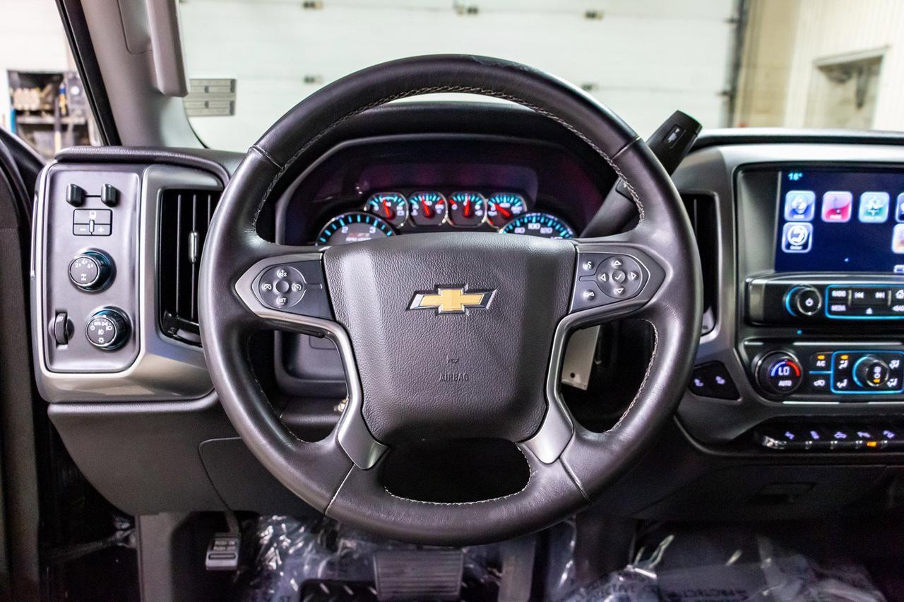 2016 Chevrolet Silverado 2500HD 4x4 Crew Cab LT Z71 Diesel Leather BCam Red Deer AB