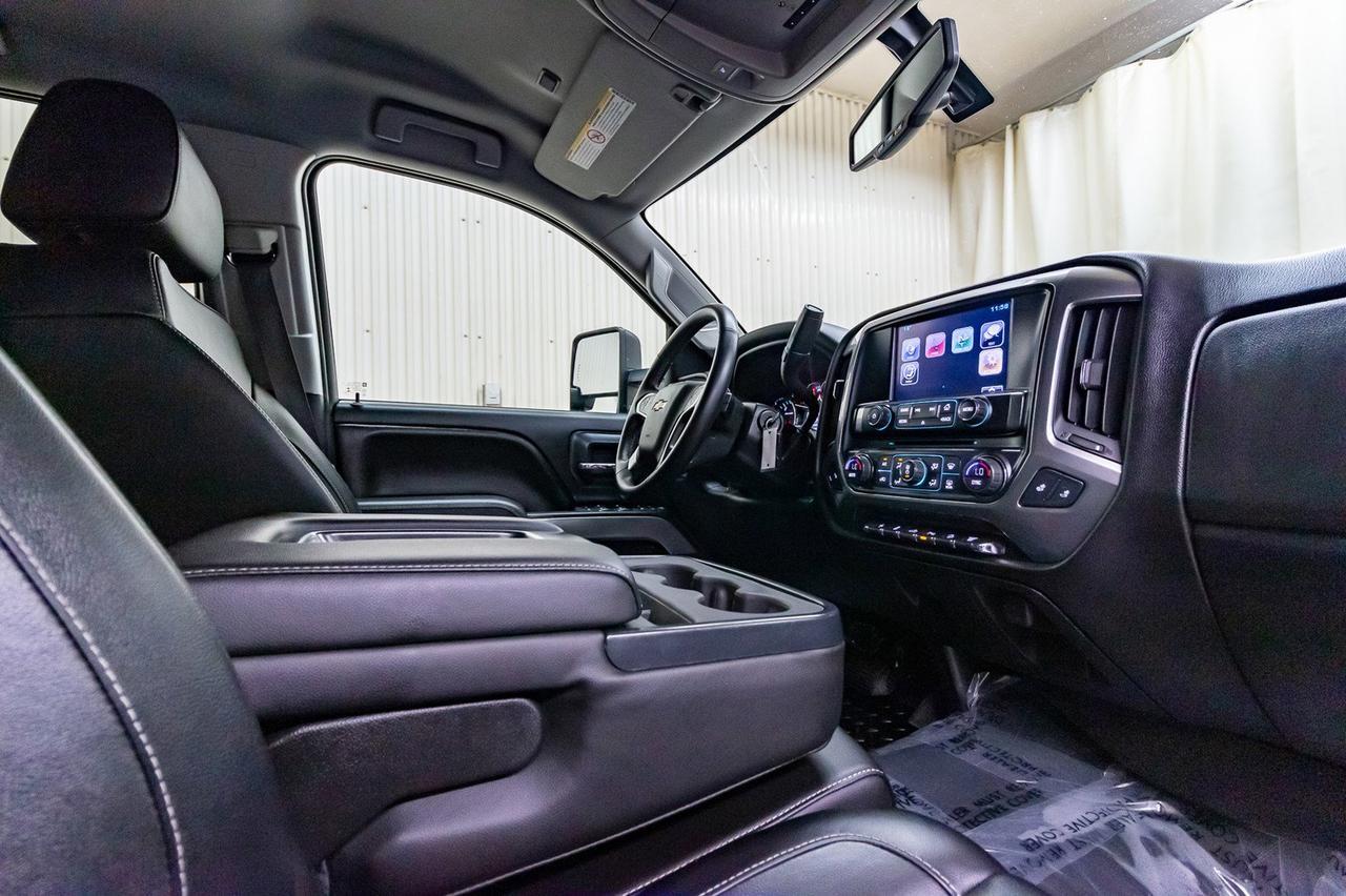 2016 Chevrolet Silverado 2500HD 4x4 Crew Cab LT Z71 Diesel Leather BCam Red Deer AB