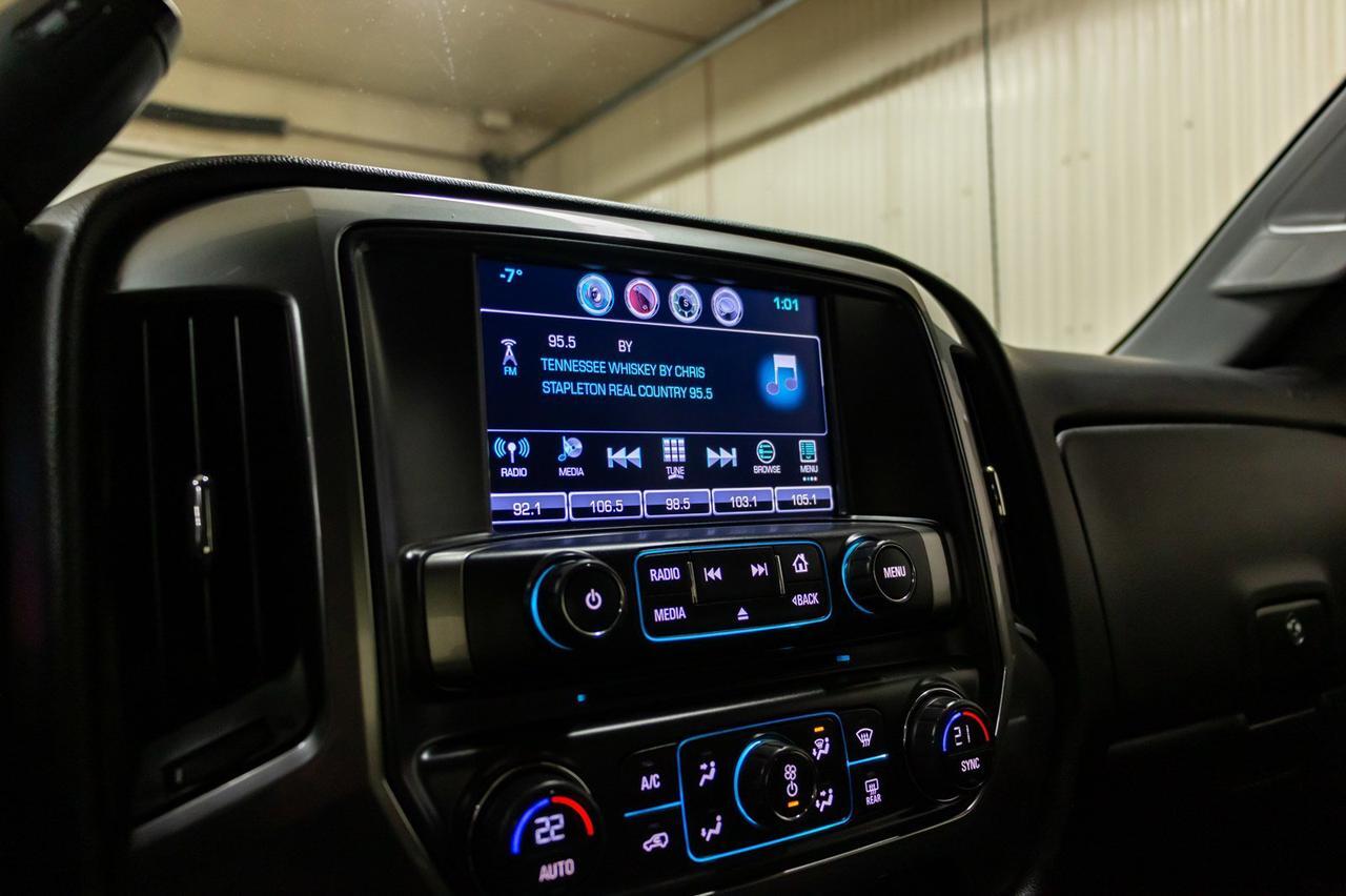 2016 Chevrolet Silverado 2500HD 4x4 Crew Cab LT Z71 Nav BCam Red Deer AB