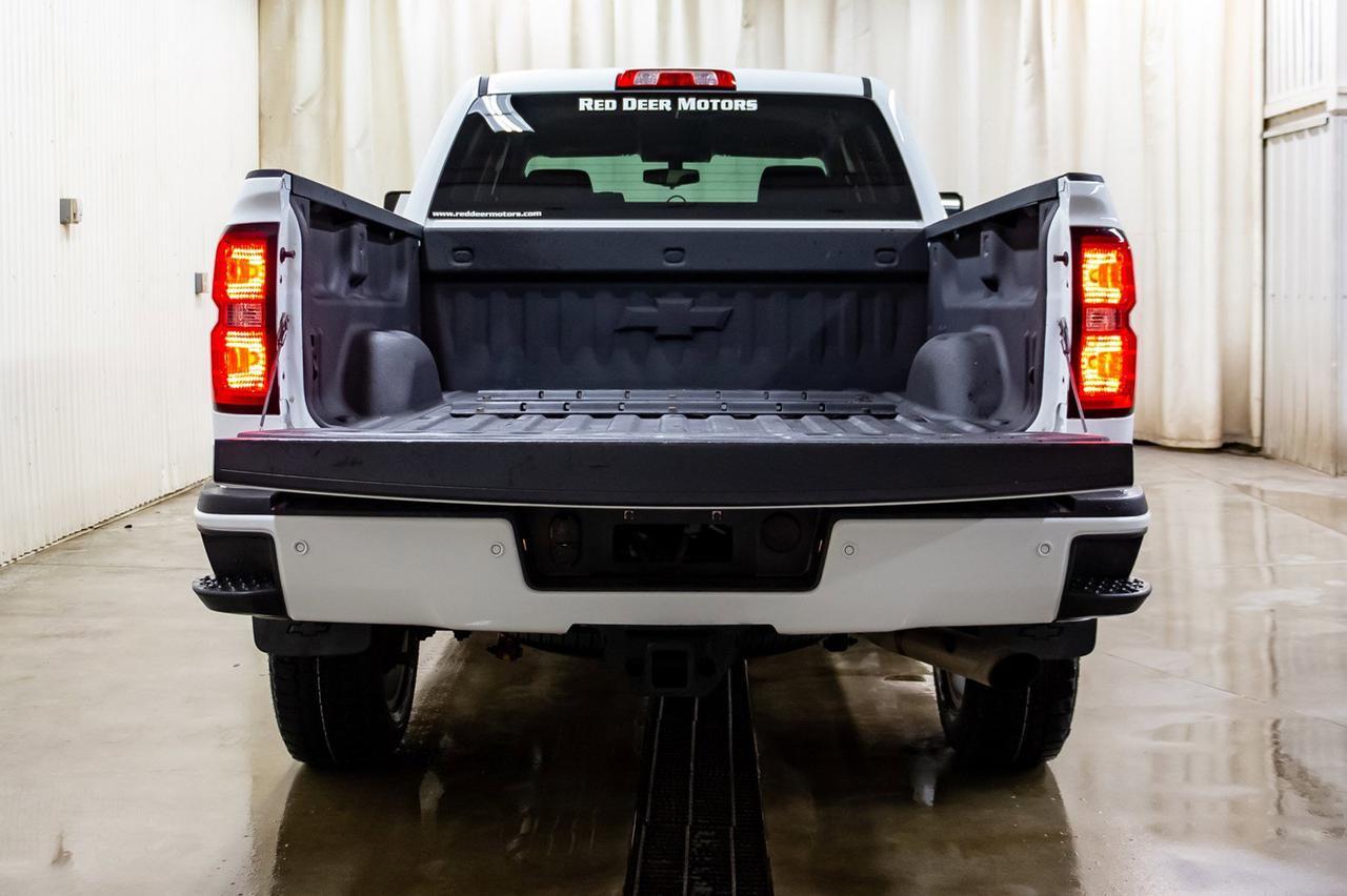 2016 Chevrolet Silverado 2500HD 4x4 Crew Cab LT Z71 Nav BCam Red Deer AB