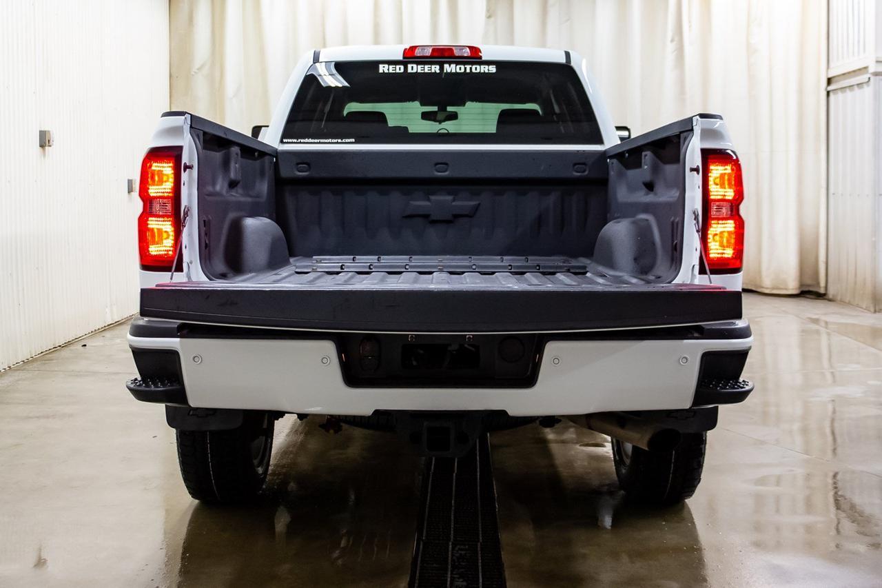 2016 Chevrolet Silverado 2500HD 4x4 Crew Cab LT Z71 Nav BCam Red Deer AB