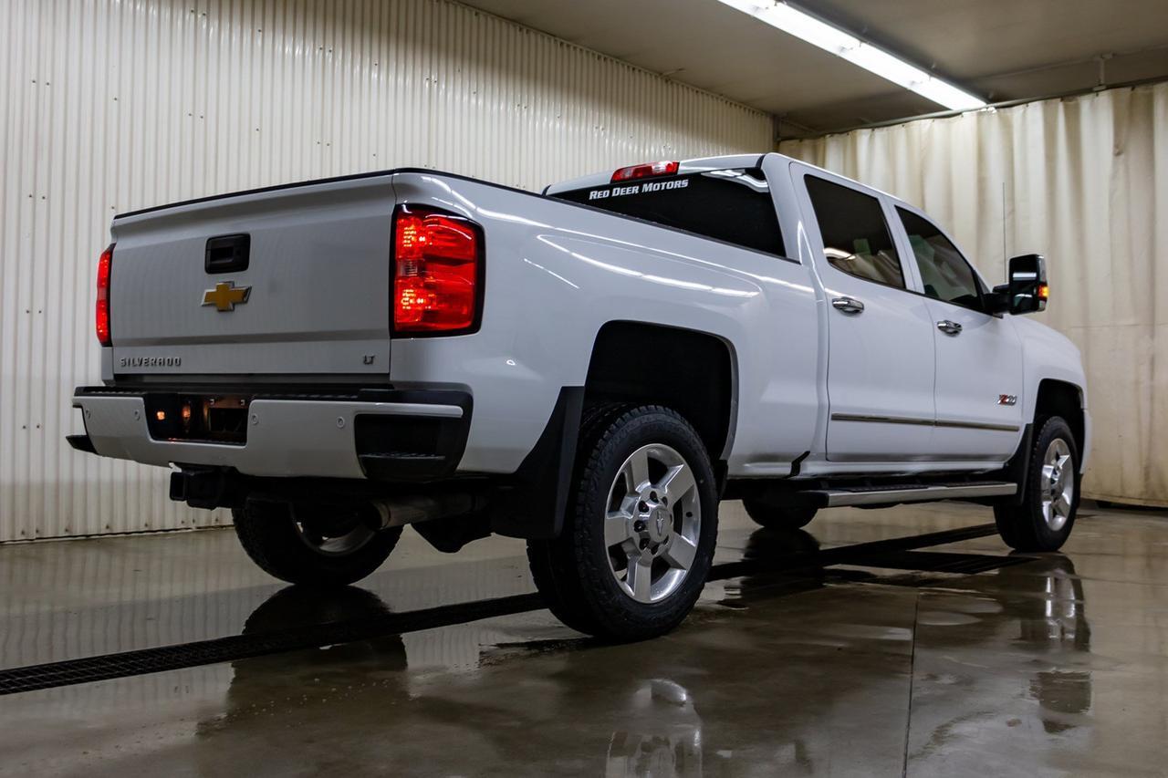2016 Chevrolet Silverado 2500HD 4x4 Crew Cab LT Z71 Nav BCam Red Deer AB