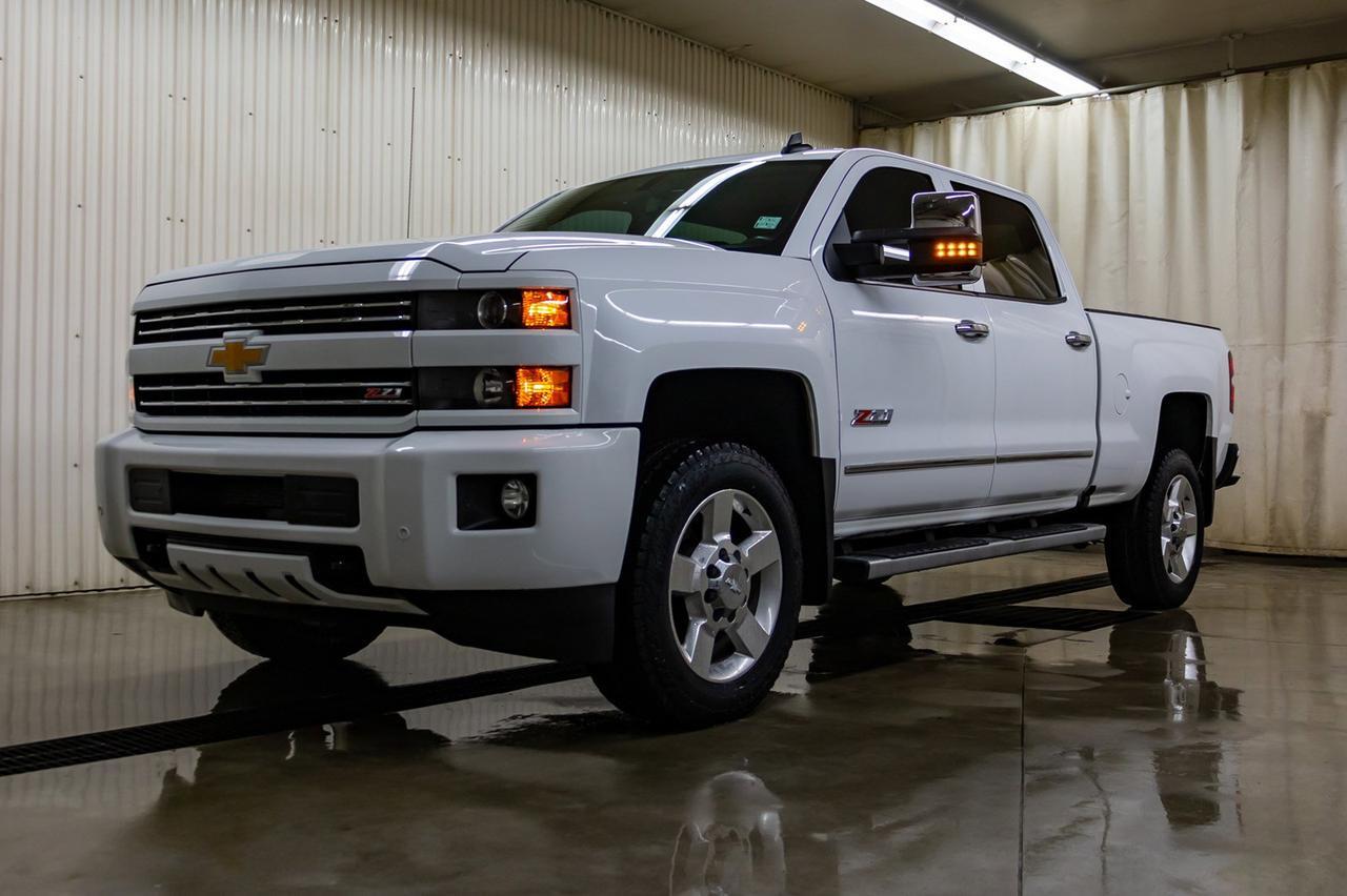 2016 Chevrolet Silverado 2500HD 4x4 Crew Cab LT Z71 Nav BCam Red Deer AB