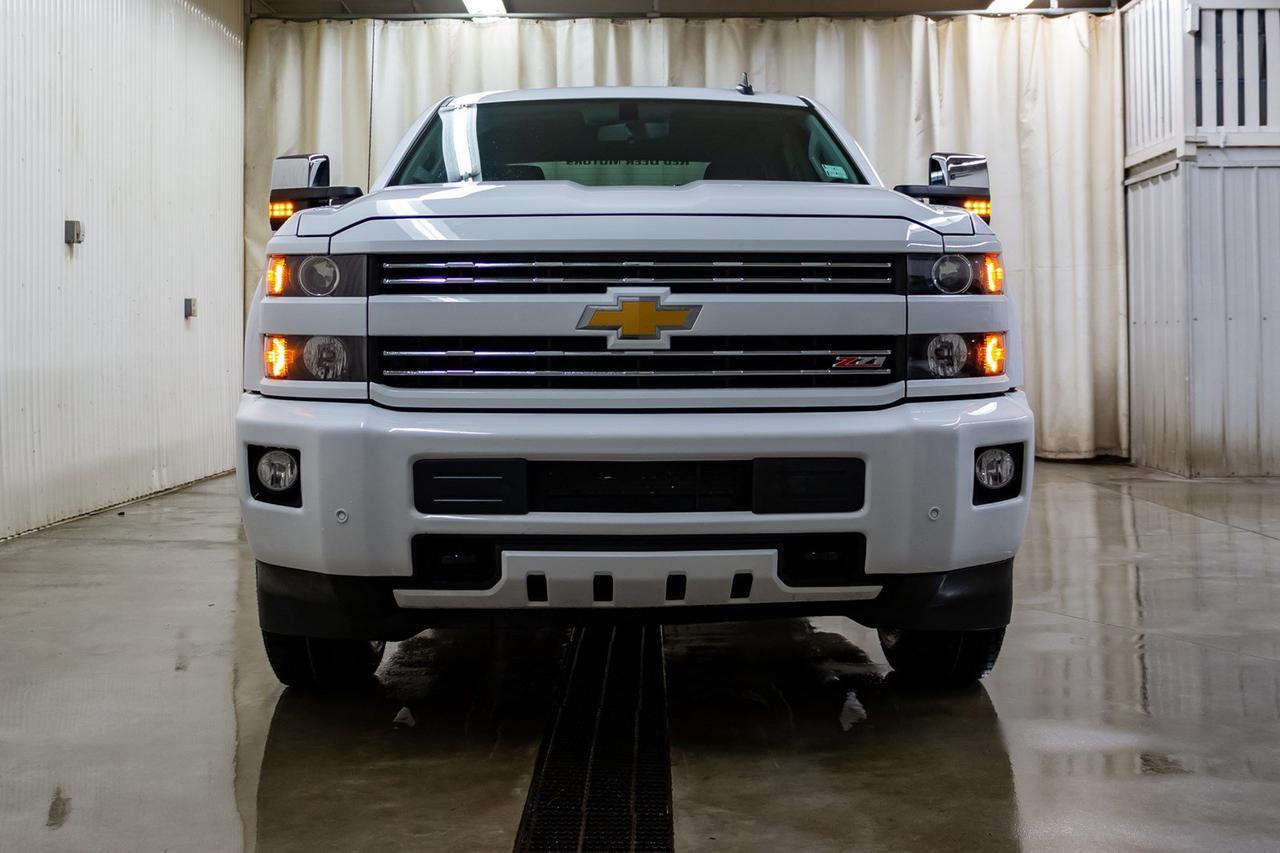 2016 Chevrolet Silverado 2500HD 4x4 Crew Cab LT Z71 Nav BCam Red Deer AB