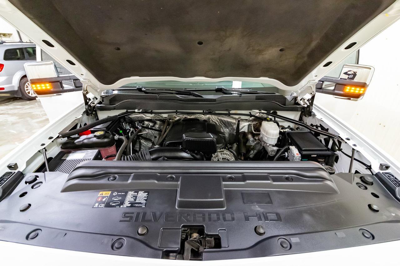 2016 Chevrolet Silverado 2500HD 4x4 Crew Cab LT Z71 Nav BCam Red Deer AB