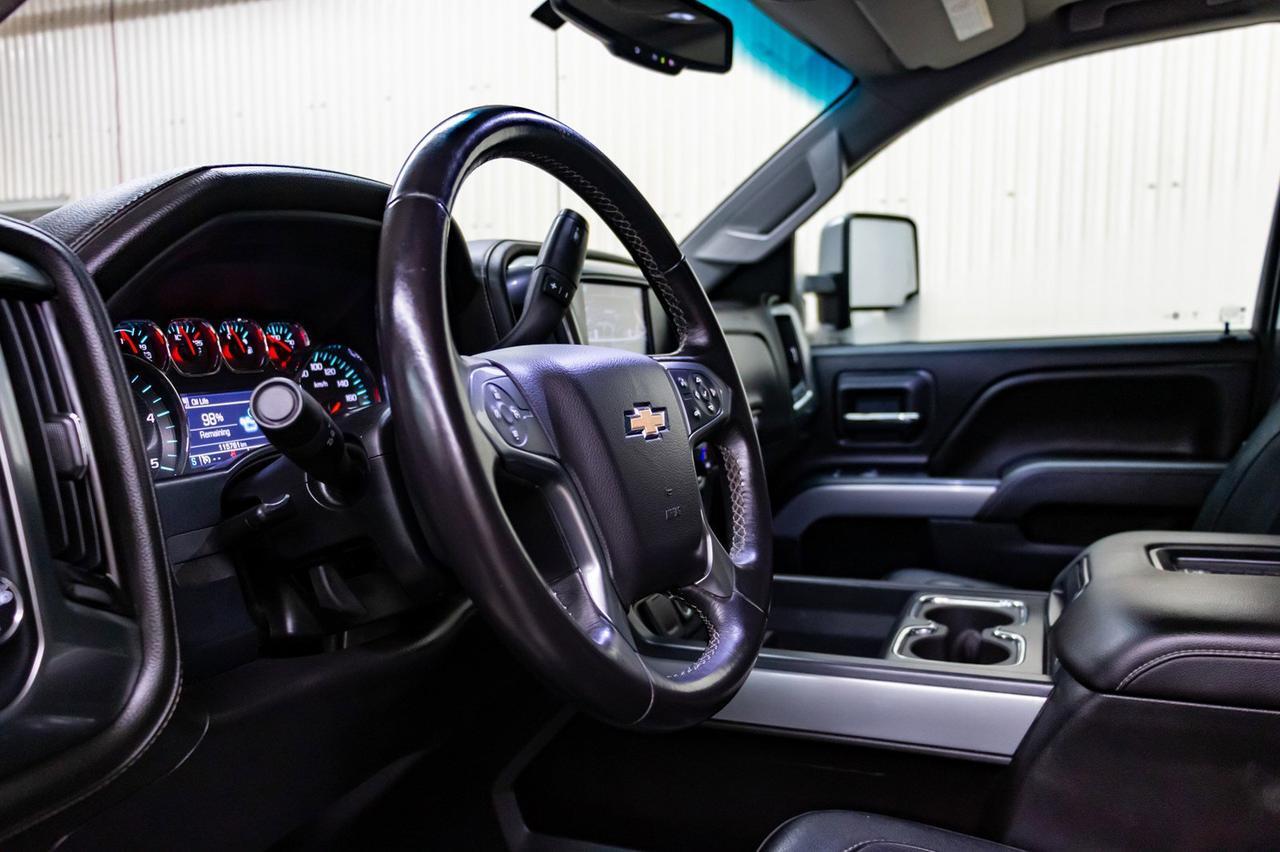 2016 Chevrolet Silverado 2500HD 4x4 Crew Cab LTZ Diesel Leather Roof Nav Red Deer AB