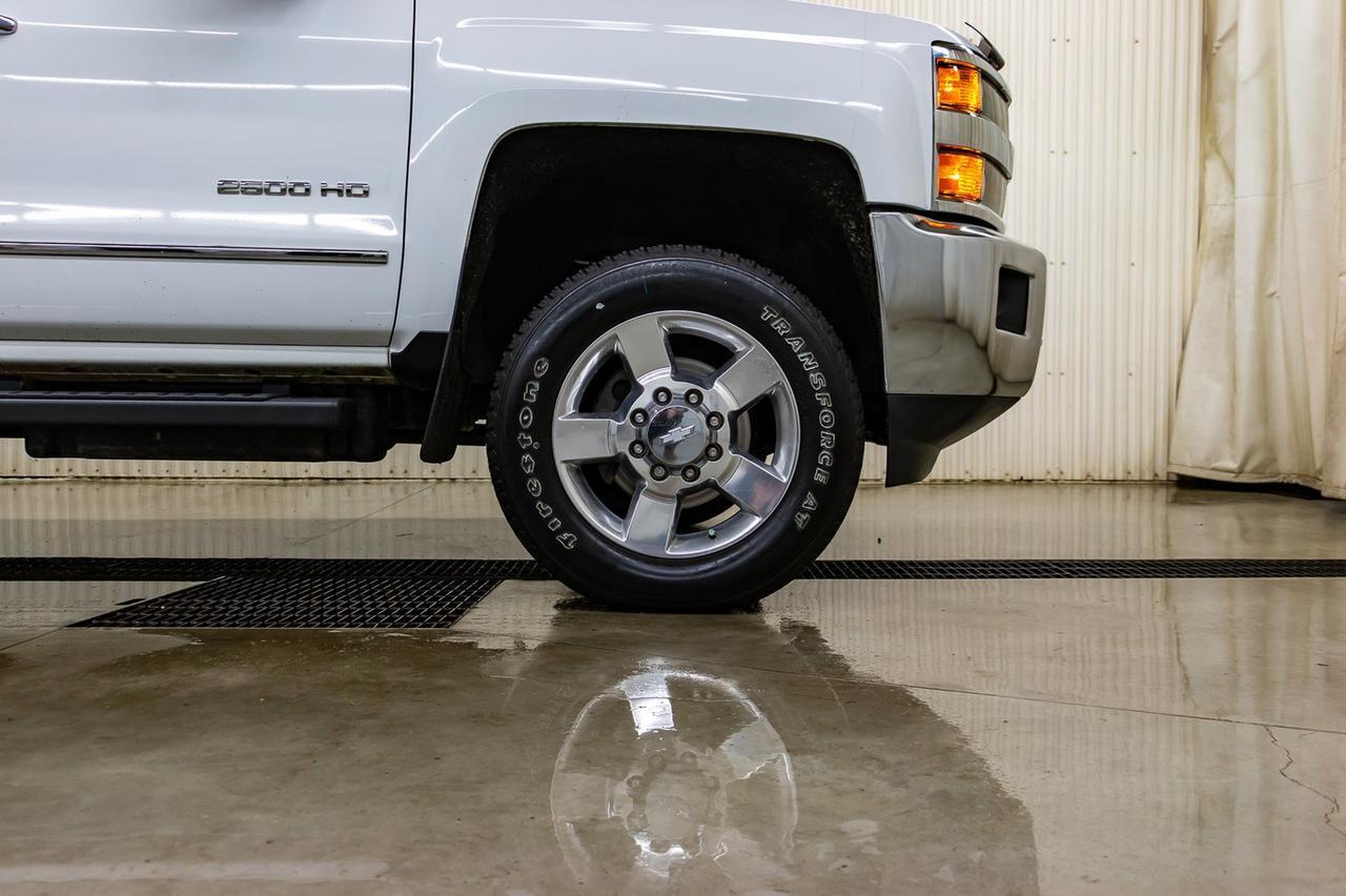 2016 Chevrolet Silverado 2500HD 4x4 Crew Cab LTZ Z71 Diesel Leather Roof BCam Red Deer AB