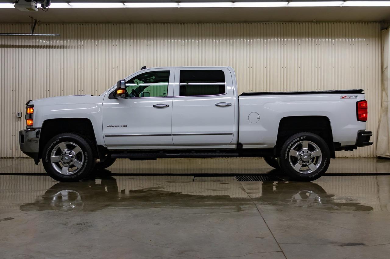 2016 Chevrolet Silverado 2500HD 4x4 Crew Cab LTZ Z71 Diesel Leather Roof BCam Red Deer AB