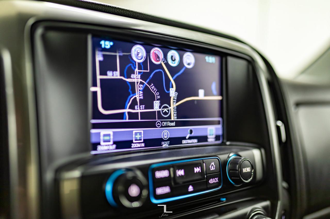 2016 Chevrolet Silverado 2500HD 4x4 Crew Cab LTZ Z71 Diesel Leather Roof Nav Red Deer AB