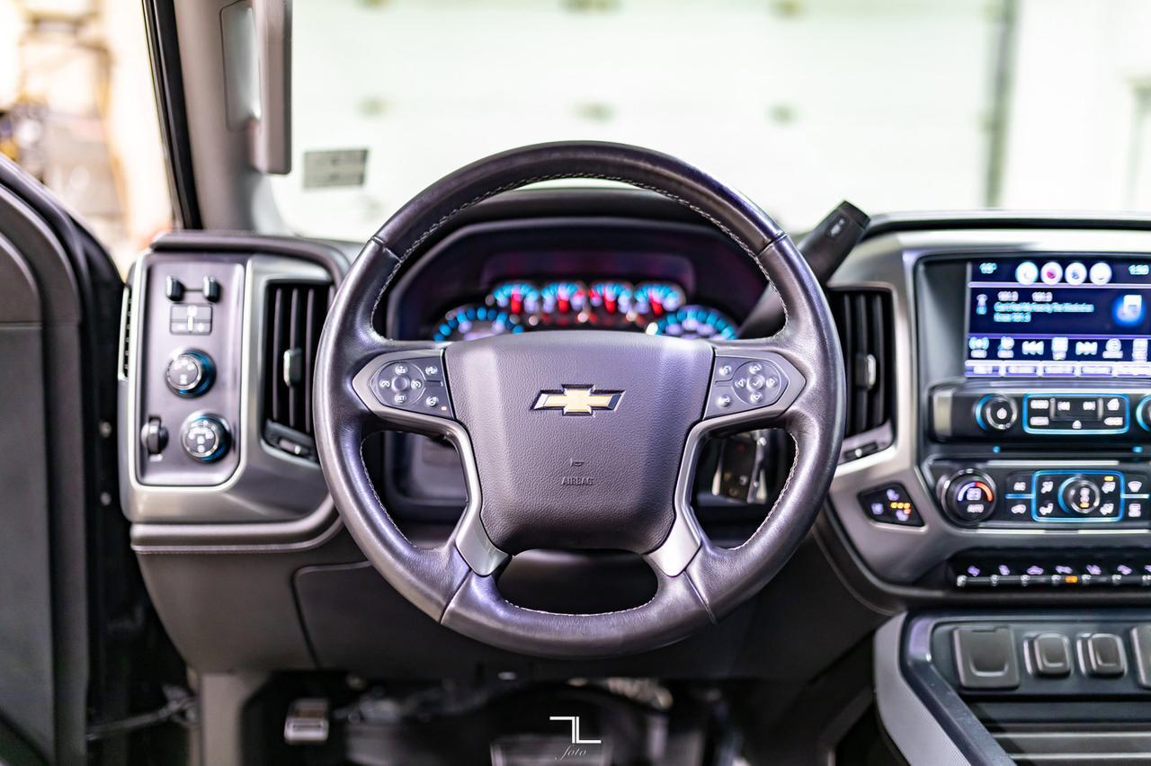 2016 Chevrolet Silverado 2500HD 4x4 Crew Cab LTZ Z71 Diesel Leather Roof Nav Red Deer AB