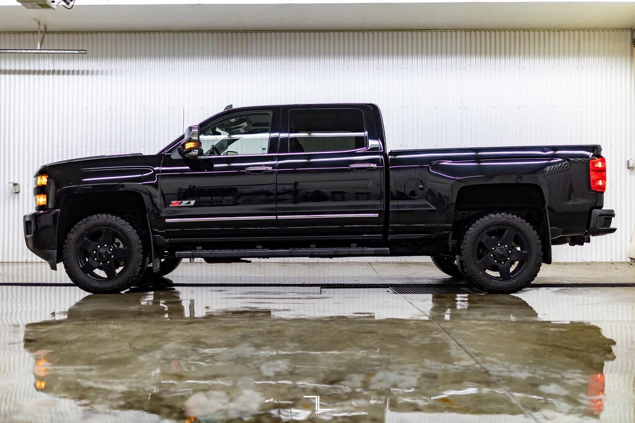 2016 Chevrolet Silverado 2500HD 4x4 Crew Cab LTZ Z71 Diesel Leather Roof Nav Red Deer AB