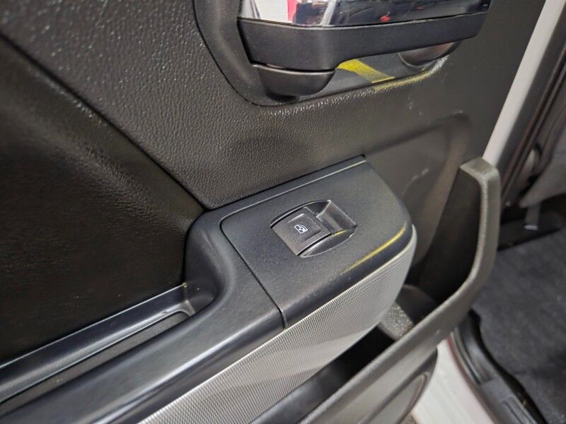 2016 Chevrolet Silverado 2500HD LT 4WD 6.0L V8 Vortec Touch Screen Backup Camera FREE WARRANTY Arlington TX