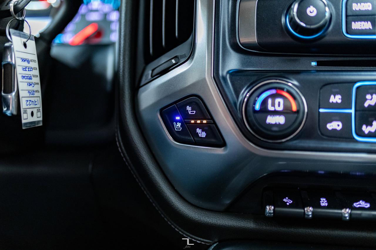 2016 Chevrolet Silverado 3500HD 4x4 Crew Cab LTZ Z71 Diesel Leather Roof Nav Red Deer AB