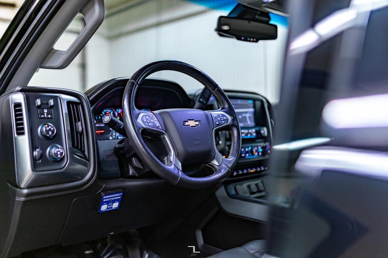 2016 Chevrolet Silverado 3500HD 4x4 Crew Cab LTZ Z71 Diesel Leather Roof Nav Red Deer AB