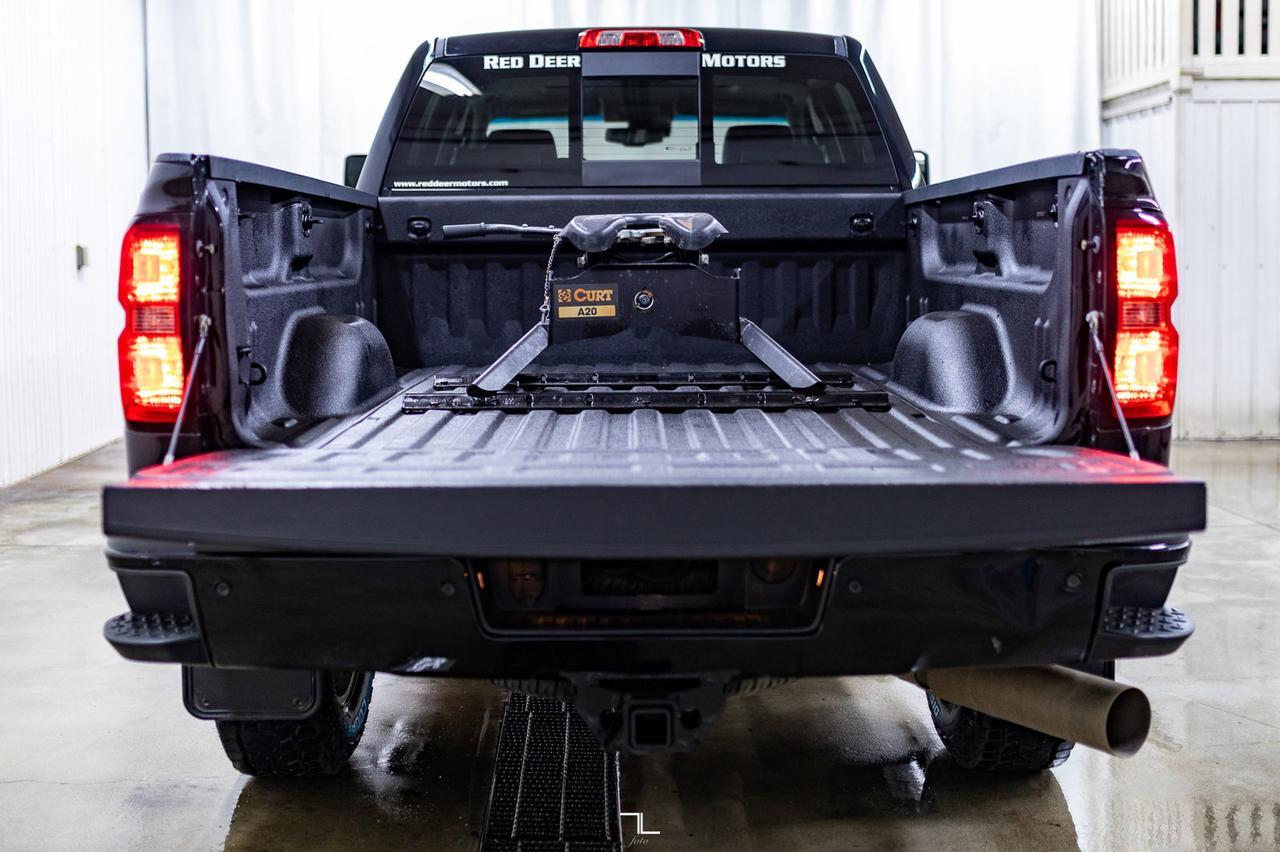 2016 Chevrolet Silverado 3500HD 4x4 Crew Cab LTZ Z71 Diesel Leather Roof Nav Red Deer AB