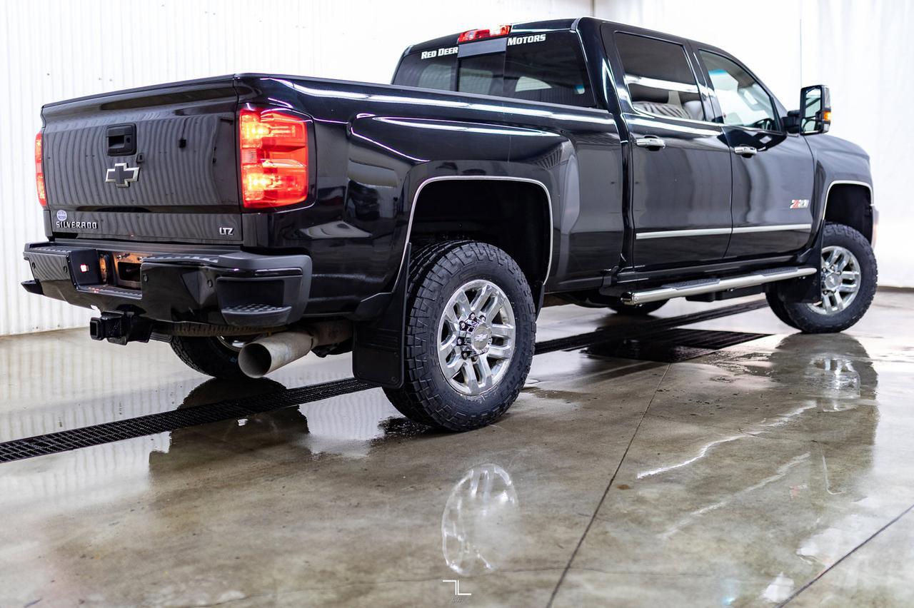 2016 Chevrolet Silverado 3500HD 4x4 Crew Cab LTZ Z71 Diesel Leather Roof Nav Red Deer AB