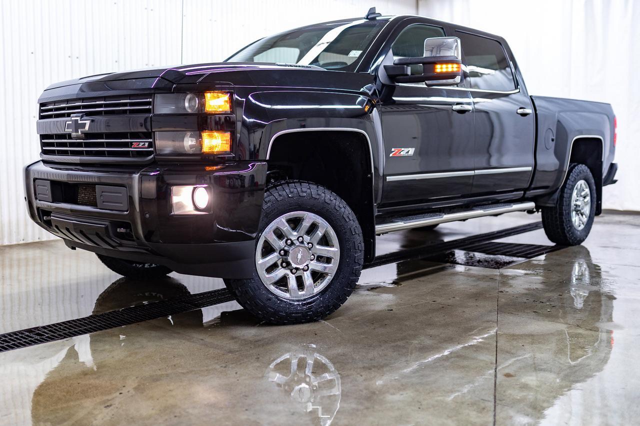 2016 Chevrolet Silverado 3500HD 4x4 Crew Cab LTZ Z71 Diesel Leather Roof Nav Red Deer AB