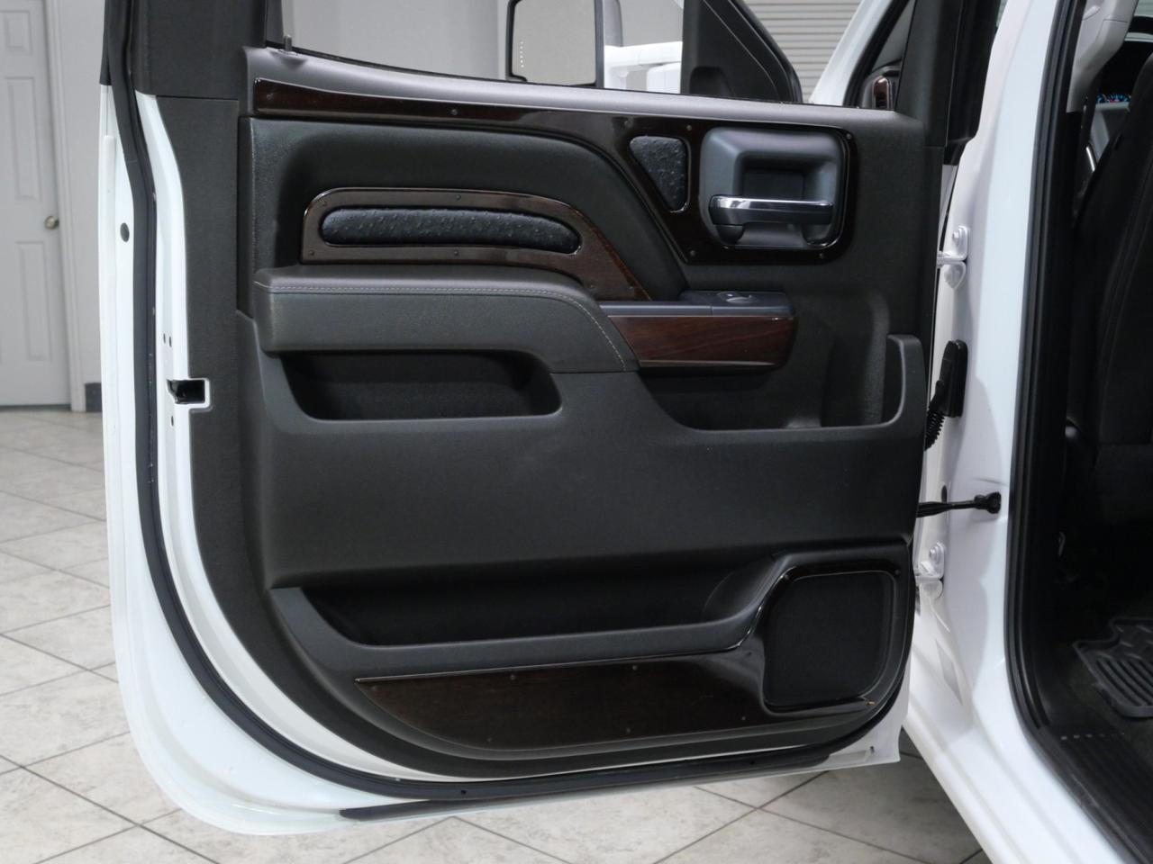 2016 Chevrolet Silverado 3500HD LTZ Western Hauler 6.6L Duramax 4x4 Mansfield TX