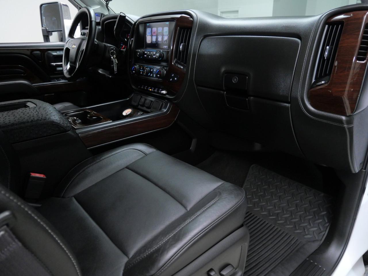 2016 Chevrolet Silverado 3500HD LTZ Western Hauler 6.6L Duramax 4x4 Mansfield TX