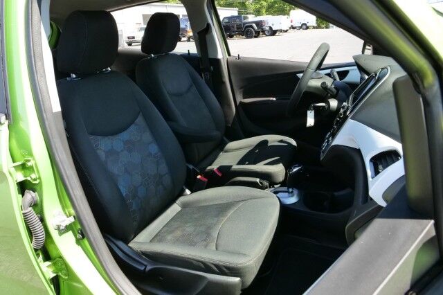 2016 Chevrolet Spark LT / Lime Green / Hatchback! High Point NC