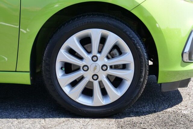 2016 Chevrolet Spark LT / Lime Green / Hatchback! High Point NC