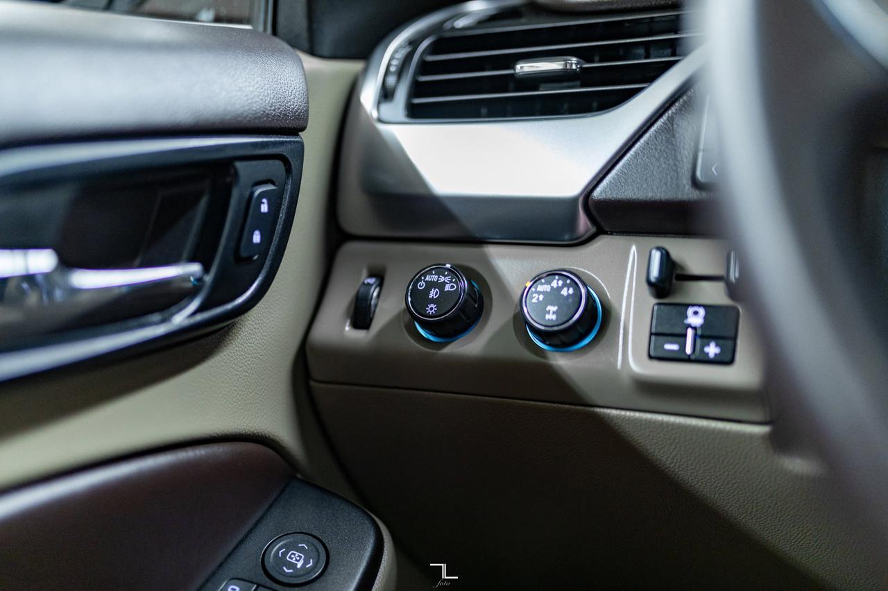 2016 Chevrolet Suburban 1500 4x4 LTZ Leather Roof Nav DVD Red Deer AB