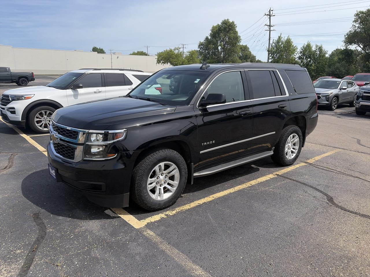 2016 Chevrolet Tahoe LS 4WD w/FrontBuckets 10-WayPowerDriverSeat