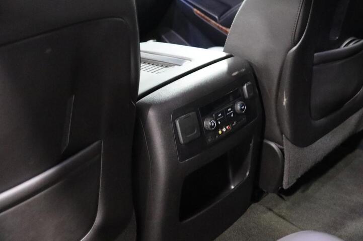 2016 Chevrolet Tahoe LTZ photo 40