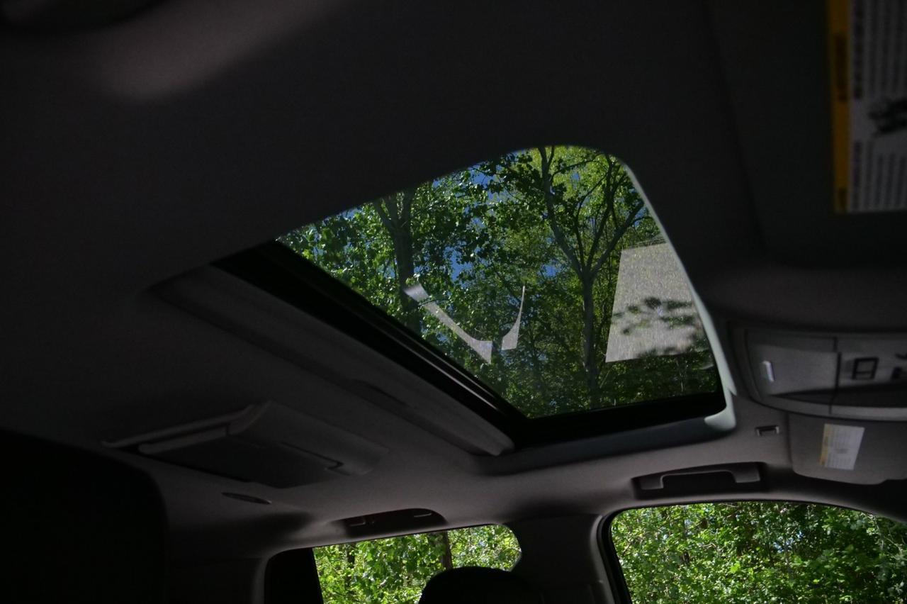 2016 Chevrolet Tahoe LTZ 4WD / Rear Entertainment / 5.3L V8! Lincolnton NC