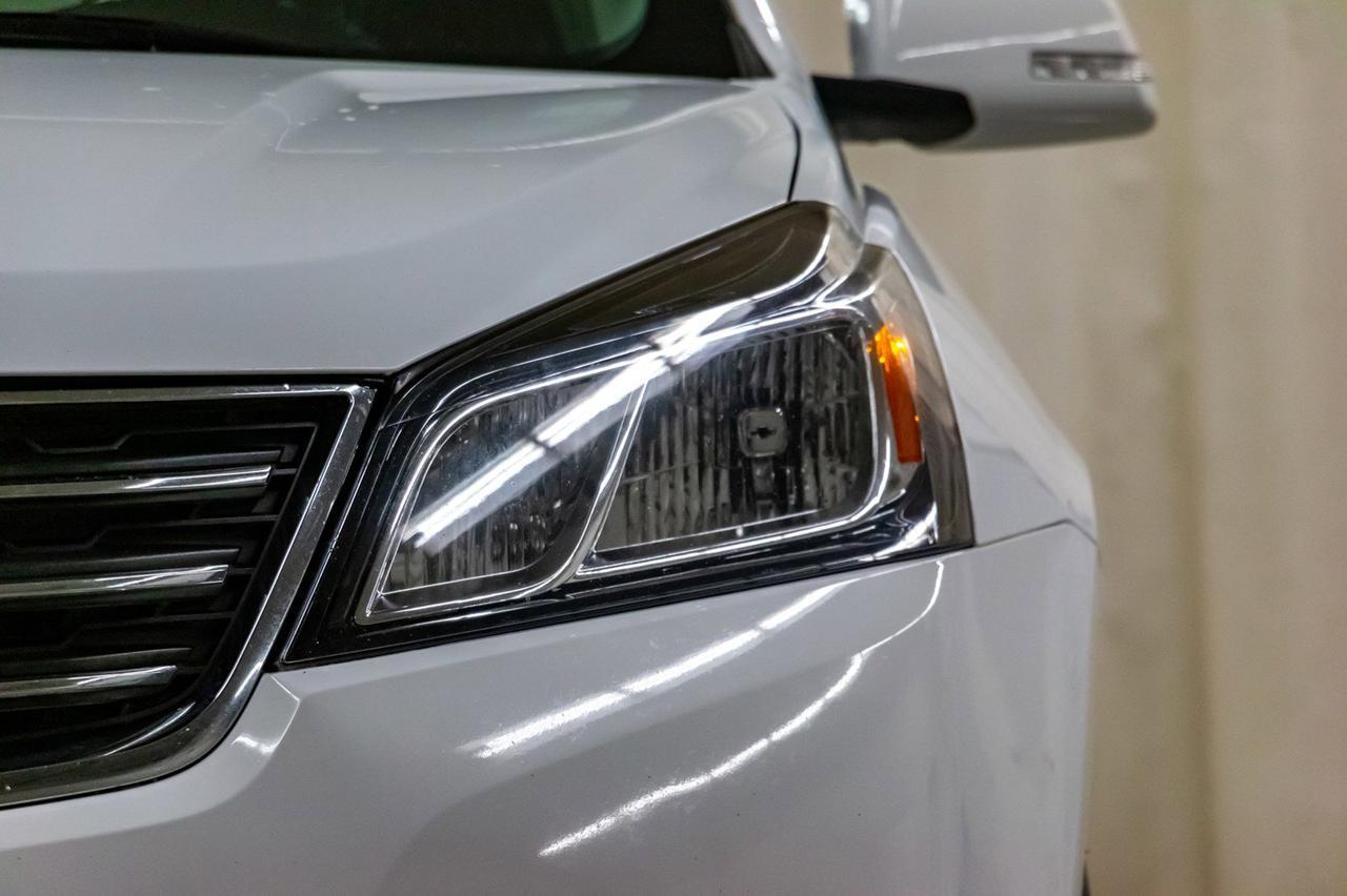 2016 Chevrolet Traverse AWD 2LT Leather Roof Nav Red Deer AB