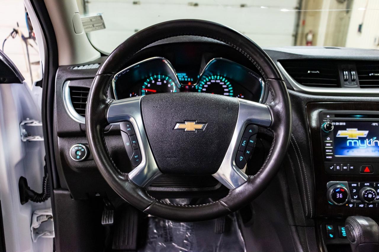 2016 Chevrolet Traverse AWD 2LT Leather Roof Nav Red Deer AB