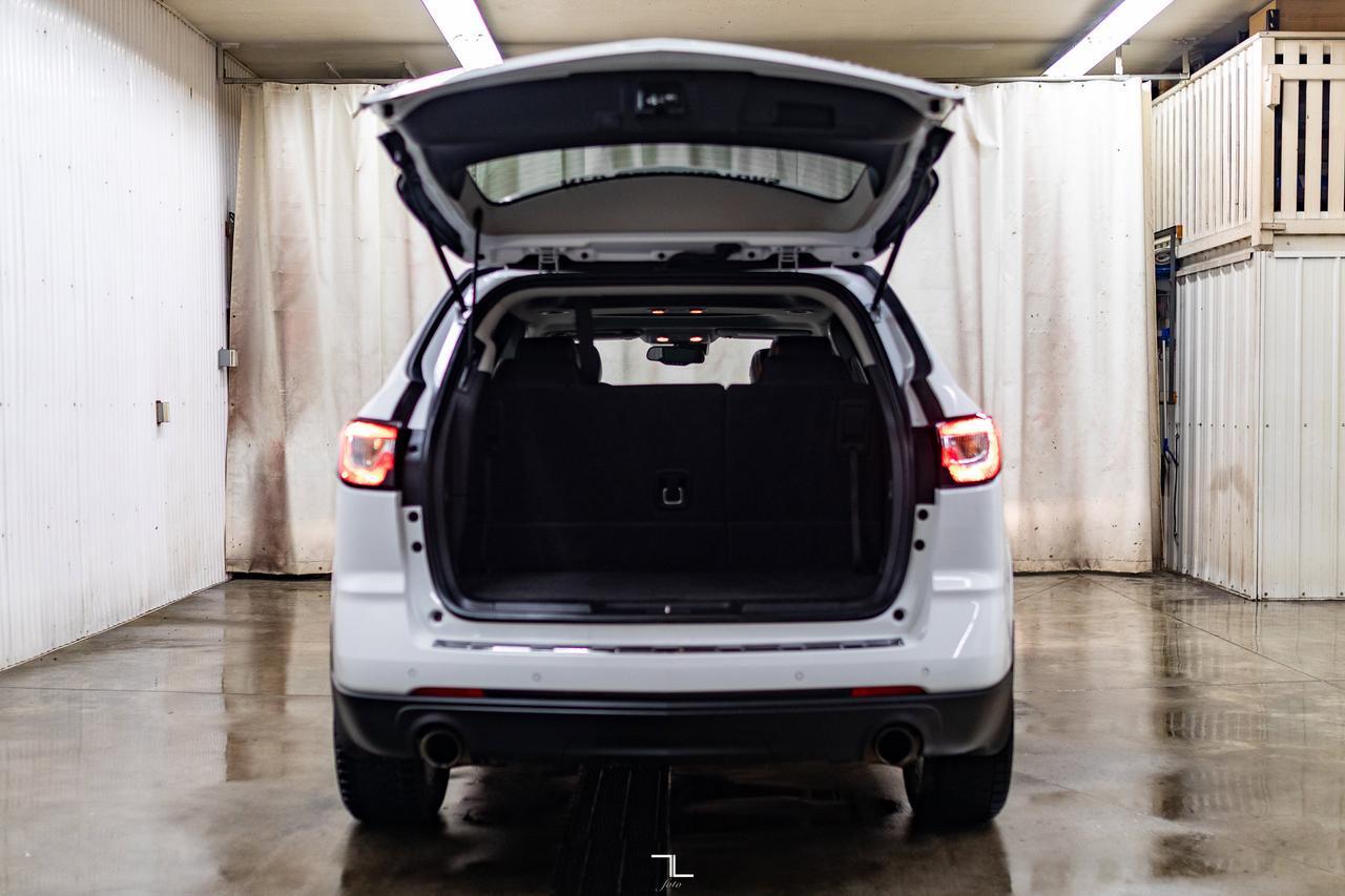 2016 Chevrolet Traverse AWD LTZ Leather Roof Nav BCam Red Deer AB