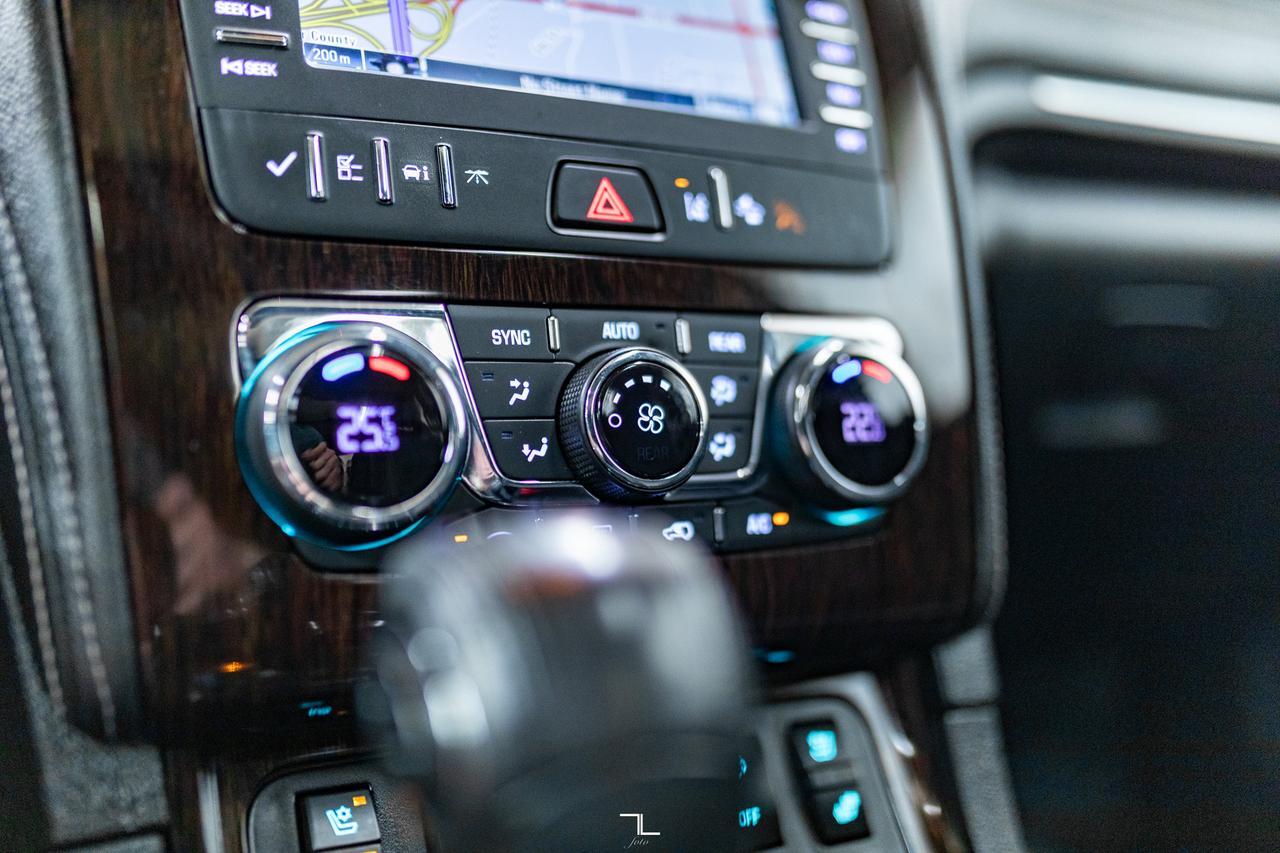 2016 Chevrolet Traverse AWD LTZ Leather Roof Nav BCam Red Deer AB