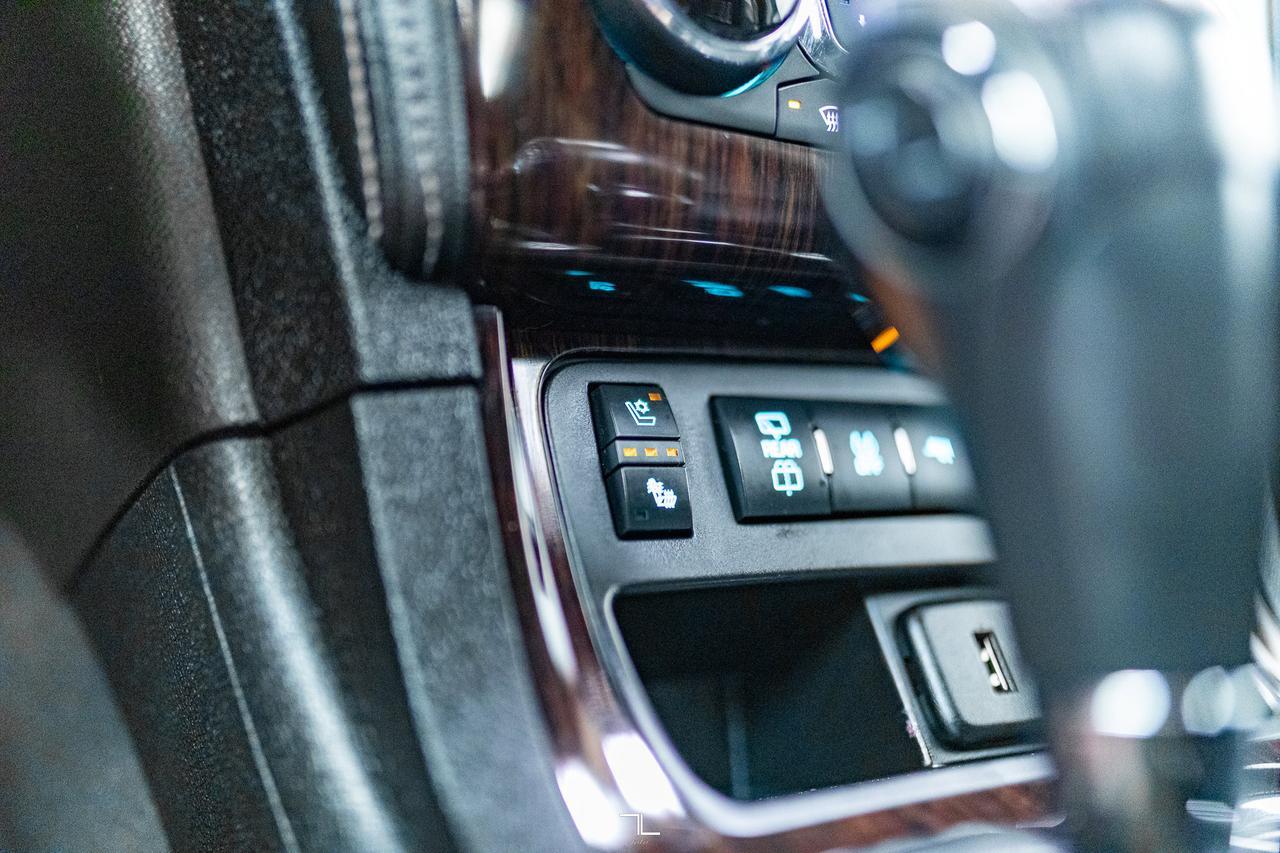 2016 Chevrolet Traverse AWD LTZ Leather Roof Nav BCam Red Deer AB