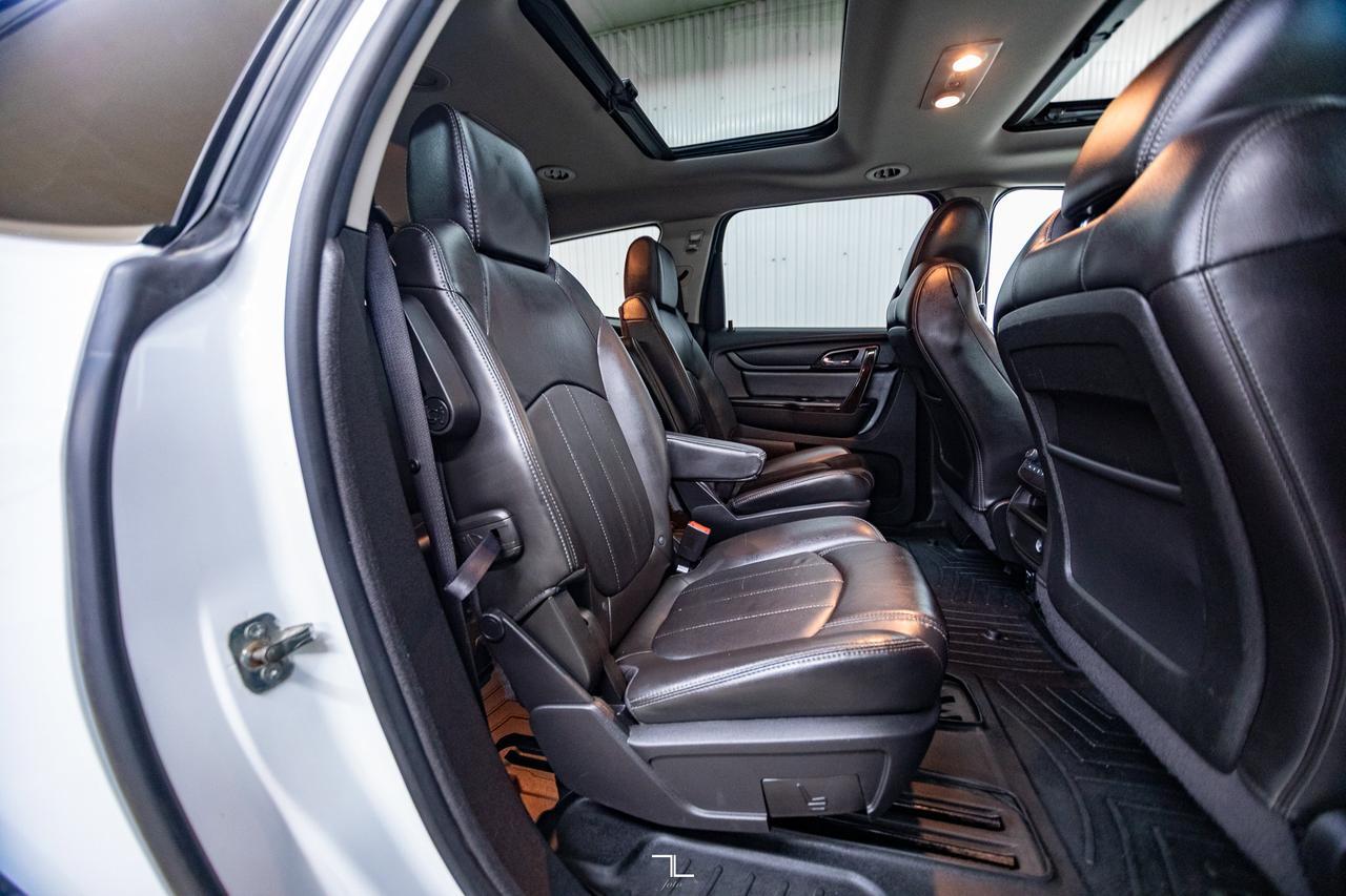 2016 Chevrolet Traverse AWD LTZ Leather Roof Nav BCam Red Deer AB