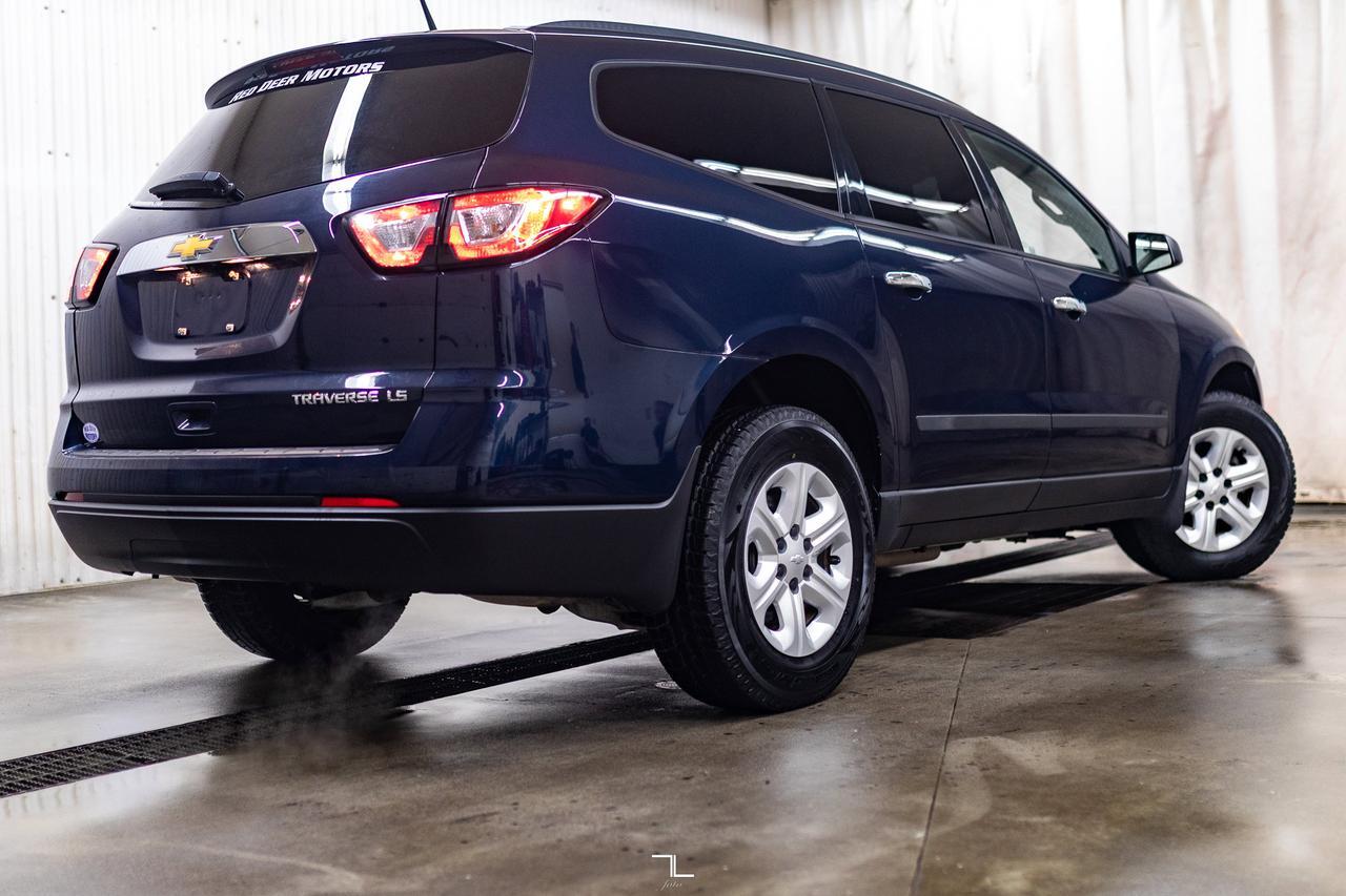 2016 Chevrolet Traverse FWD LS 8 Passenger BCam Red Deer AB