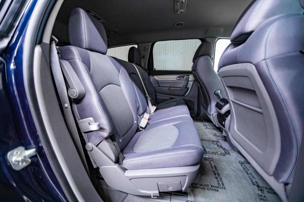 2016 Chevrolet Traverse FWD LS 8 Passenger BCam Red Deer AB