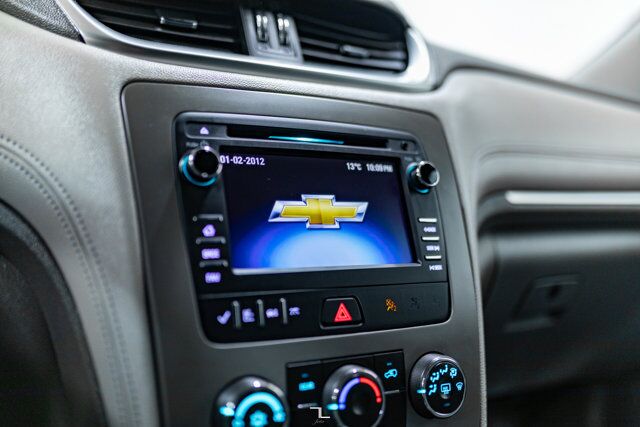 2016 Chevrolet Traverse FWD LS 8 Passenger BCam Red Deer AB