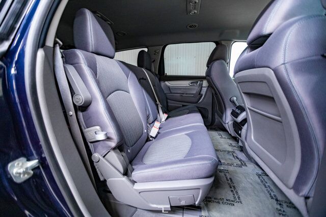 2016 Chevrolet Traverse FWD LS 8 Passenger BCam Red Deer AB