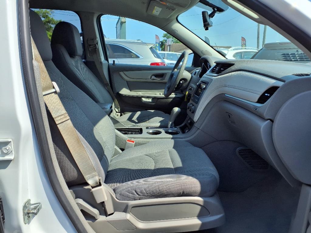 2016 Chevrolet Traverse LS Levittown PA